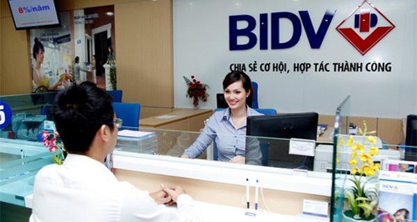 Ngn hng top 1 đồng loạt li to năm 2016, sẽ tiếp tục thắng lớn năm 2017?