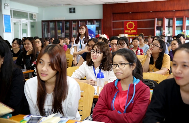 Người trẻ hãy biết tận dụng mặt tích cực của tình yêu