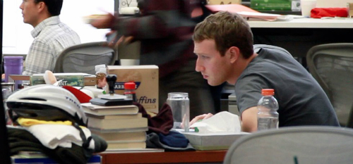 3 bài học kinh doanh từ ông chủ Facebook