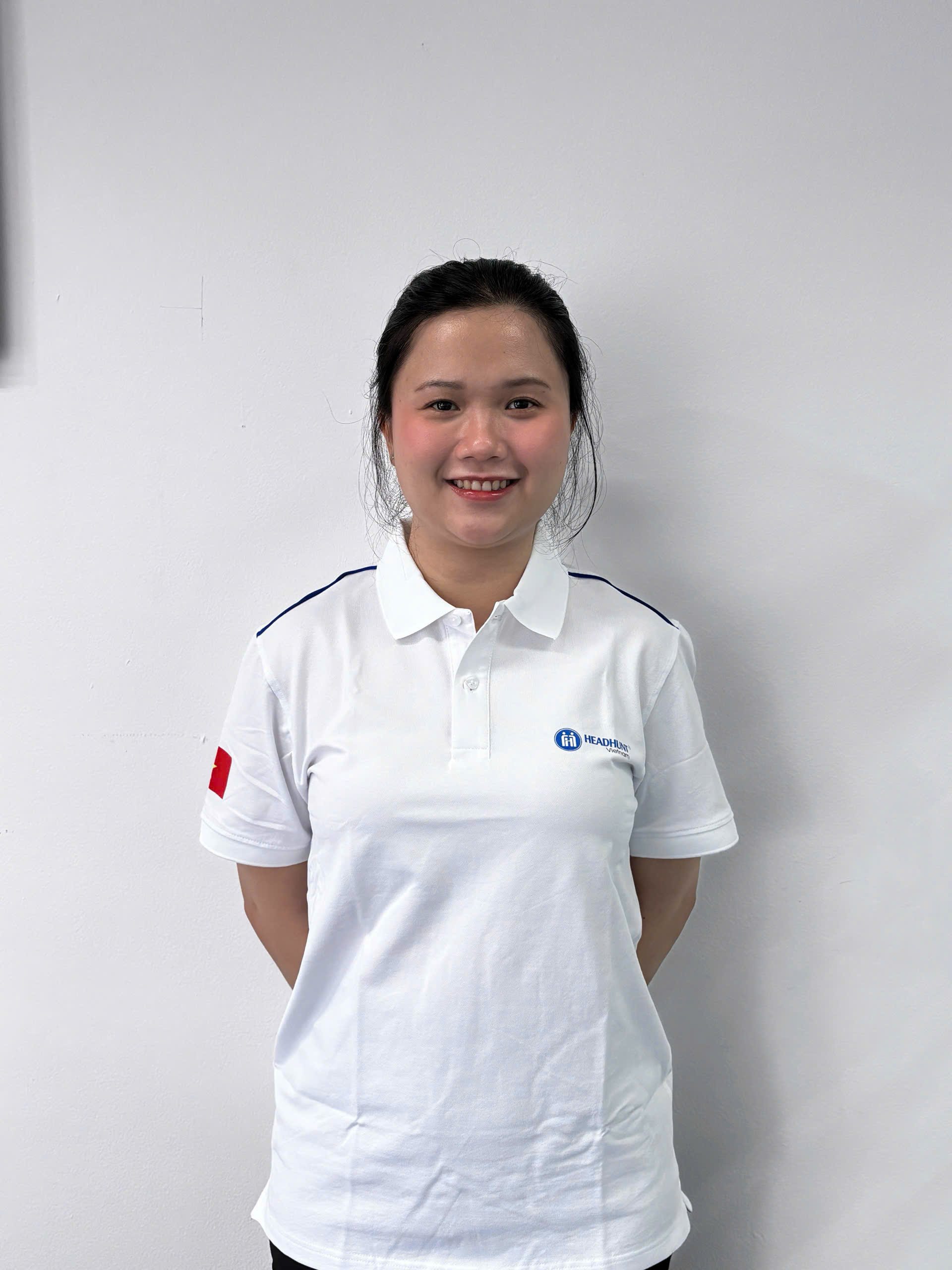 Oanh Luu, Personal Assistant